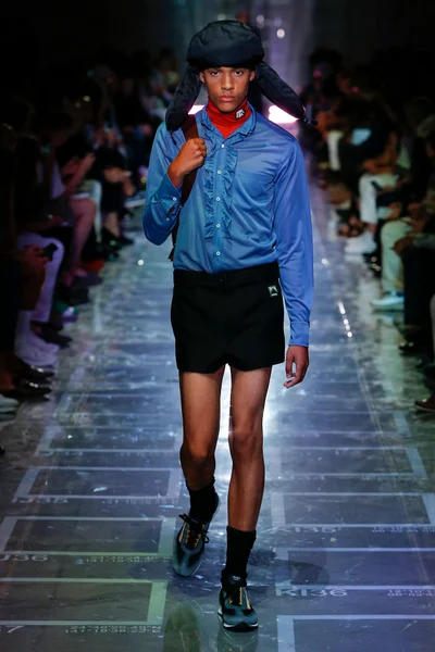 Look 50